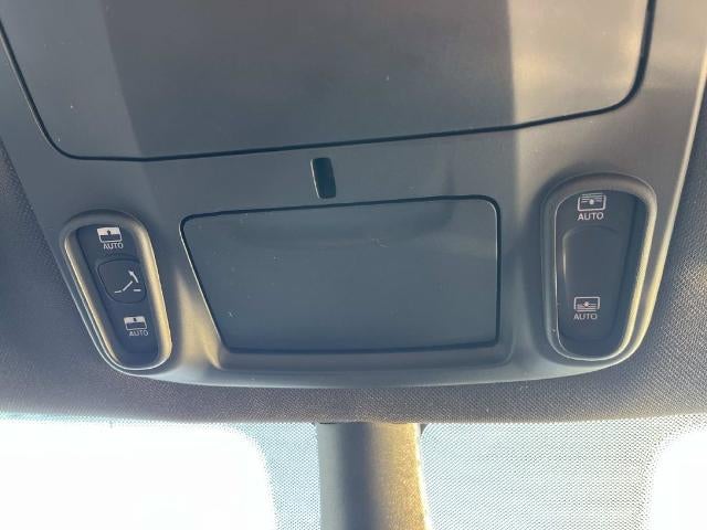 2026 Chrysler Pacifica Limited FWD