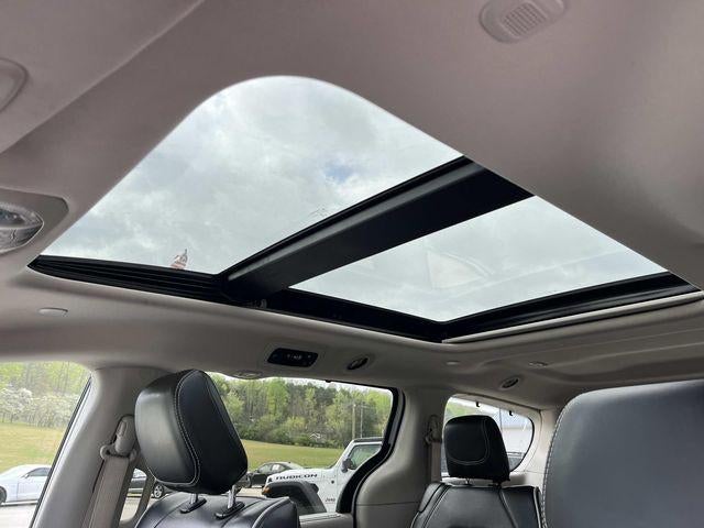 2024 Chrysler Pacifica Limited FWD