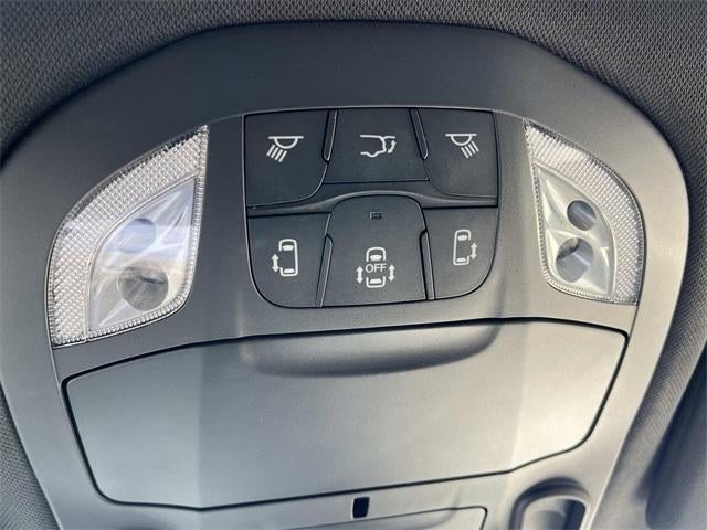 2025 Chrysler Pacifica Limited FWD