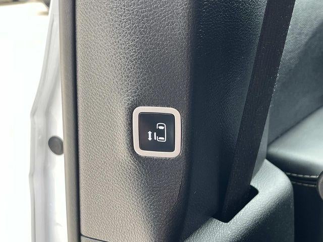 2025 Chrysler Pacifica Limited FWD