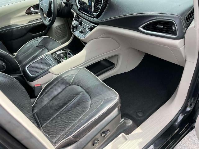 2024 Chrysler Pacifica Limited FWD