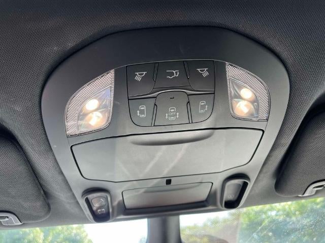 2025 Chrysler Pacifica Limited FWD