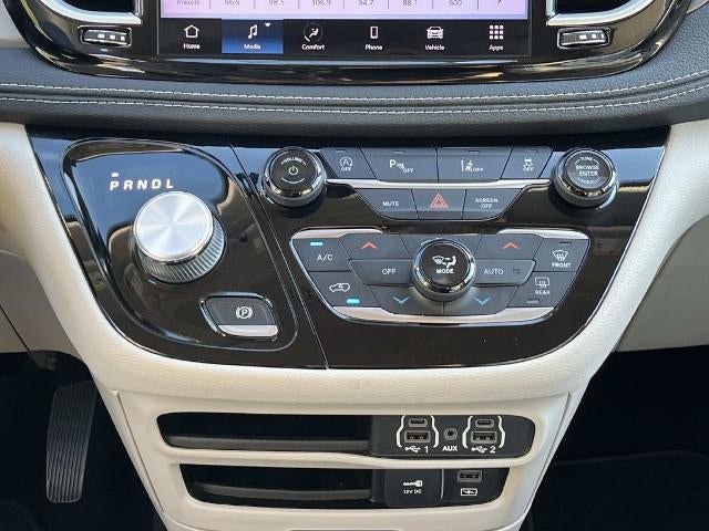 2022 Chrysler Pacifica Touring L AWD
