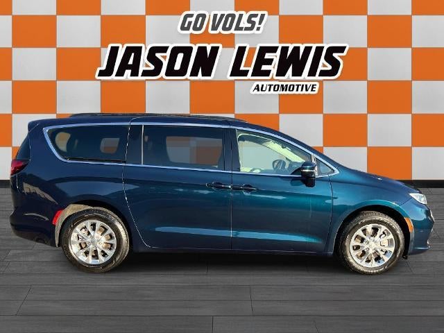 2022 Chrysler Pacifica Touring L AWD