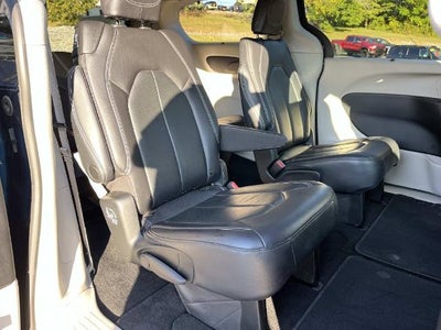 2022 Chrysler Pacifica Touring L AWD