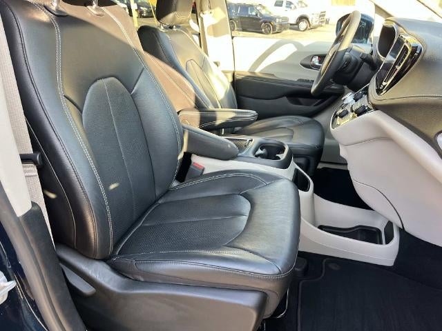 2022 Chrysler Pacifica Touring L AWD