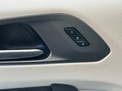 2022 Chrysler Pacifica Touring L AWD