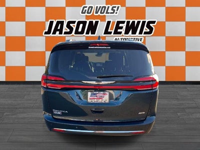 2022 Chrysler Pacifica Touring L AWD