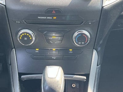 2015 Ford Edge 4dr SE FWD