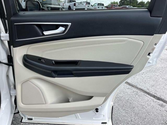 2015 Ford Edge 4dr Titanium AWD