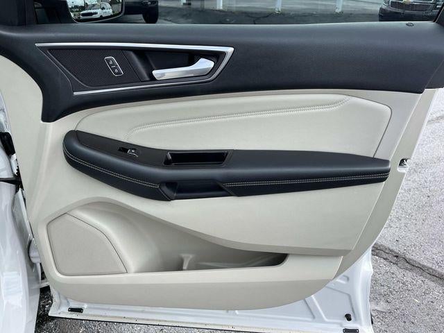2015 Ford Edge 4dr Titanium AWD