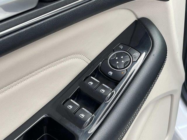2015 Ford Edge 4dr Titanium AWD