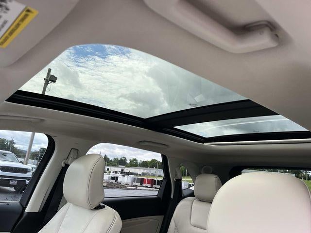 2015 Ford Edge 4dr Titanium AWD