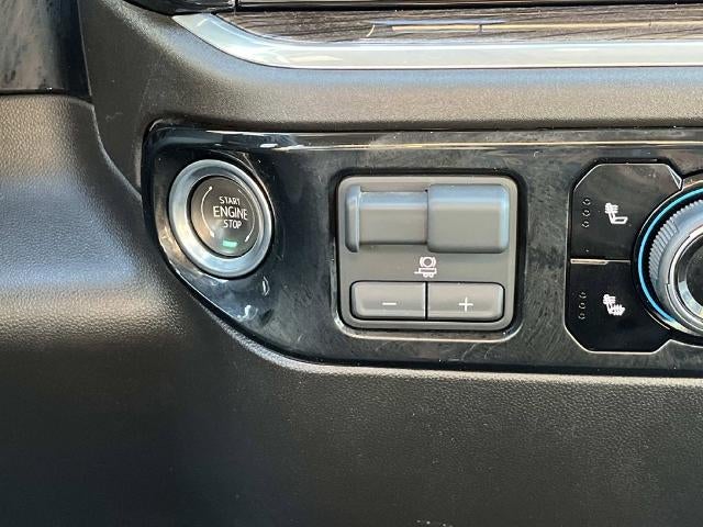 2025 Chevrolet Silverado 2500 HD Crew Cab Standard Box 4-Wheel Drive LT