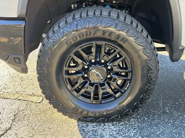 2026 Chevrolet Silverado 2500 HD Crew Cab Standard Box 4-Wheel Drive ZR2