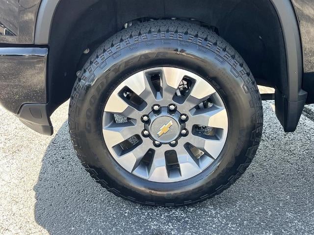 2024 Chevrolet Silverado 2500 HD Crew Cab Standard Box 4-Wheel Drive Custom