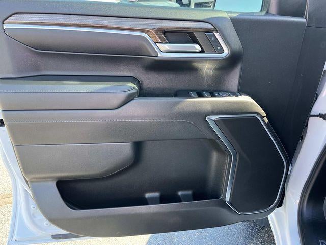 2022 Chevrolet Silverado 1500 Crew Cab Short Box 4-Wheel Drive RST