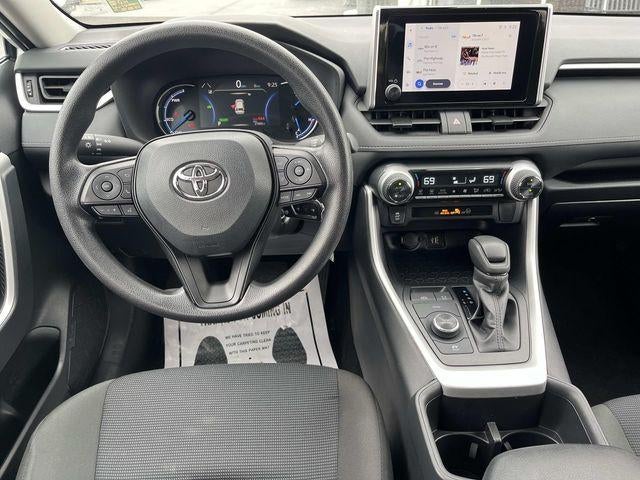 2025 Toyota RAV4 Hybrid LE AWD (Natl)