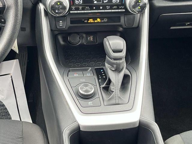 2025 Toyota RAV4 Hybrid LE AWD (Natl)