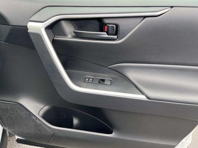 2025 Toyota RAV4 Hybrid LE AWD (Natl)