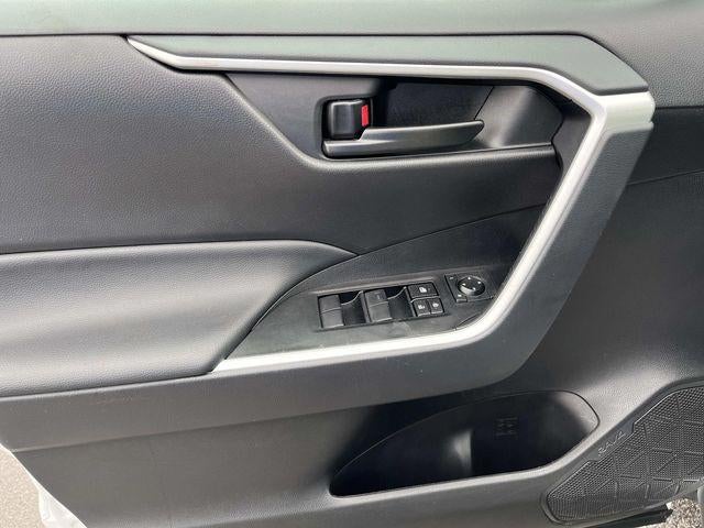 2025 Toyota RAV4 Hybrid LE AWD (Natl)