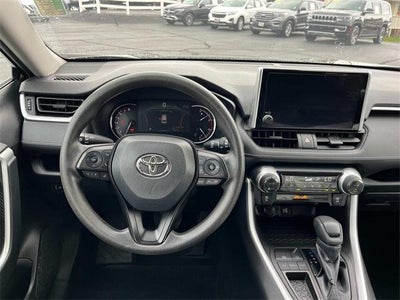 2023 Toyota RAV4 XLE FWD (GS)