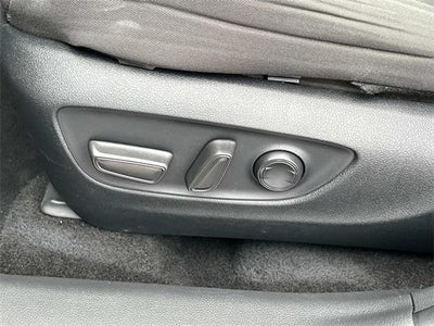 2023 Toyota RAV4 XLE FWD (GS)