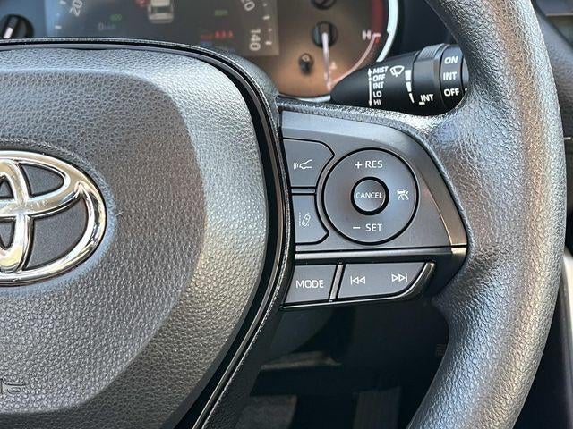 2024 Toyota RAV4 XLE FWD (GS)