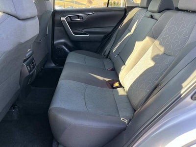 2024 Toyota RAV4 XLE FWD (GS)