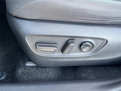 2024 Toyota RAV4 XLE FWD (GS)