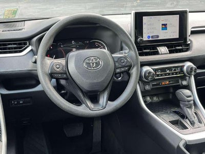 2025 Toyota RAV4 XLE FWD (GS)