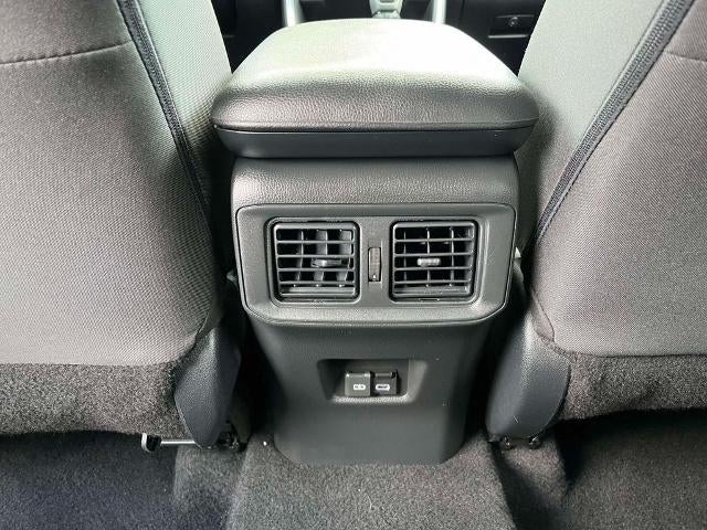 2025 Toyota RAV4 XLE FWD (GS)