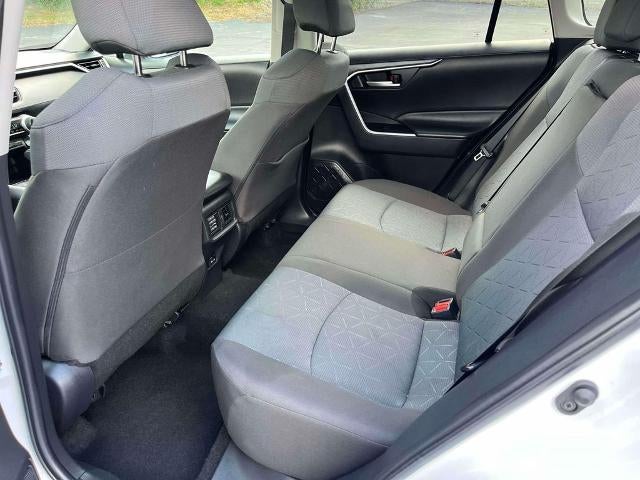 2025 Toyota RAV4 XLE FWD (GS)