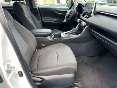 2025 Toyota RAV4 XLE FWD (GS)