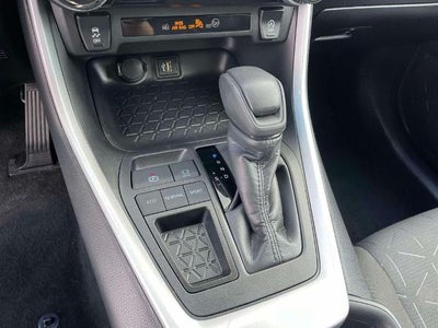2025 Toyota RAV4 XLE FWD (GS)