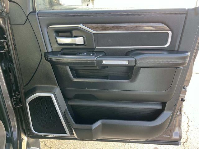 2019 RAM 3500 Laramie 4x4 Crew Cab 6'4" Box