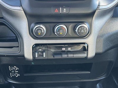 2023 RAM 3500 Tradesman 4x4 Crew Cab 8' Box