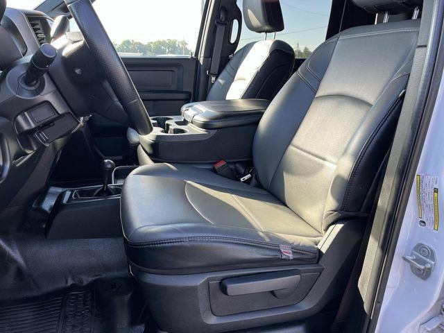 2023 RAM 3500 Tradesman 4x4 Crew Cab 8' Box