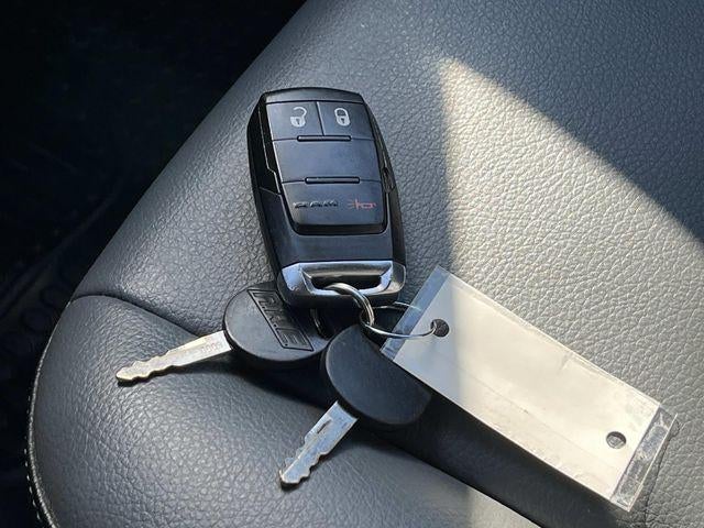 2023 RAM 3500 Tradesman 4x4 Crew Cab 8' Box