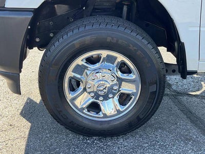 2023 RAM 3500 Tradesman 4x4 Crew Cab 8' Box