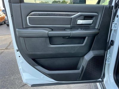 2024 RAM 3500 Big Horn 4x4 Crew Cab 8' Box