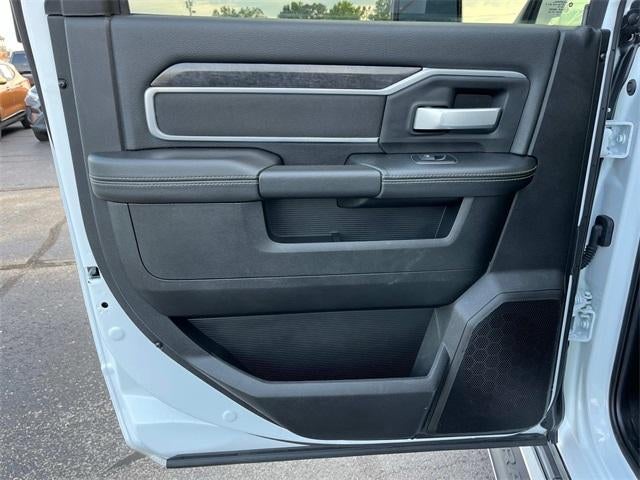 2024 RAM 3500 Big Horn 4x4 Crew Cab 8' Box