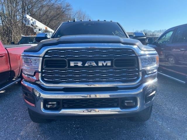 2022 RAM 3500 Limited 4x4 Mega Cab 6'4" Box