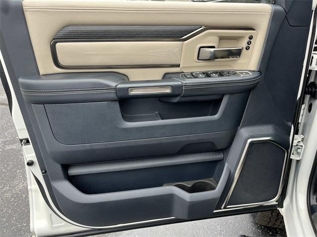 2022 RAM 3500 Limited 4x4 Crew Cab 6'4" Box