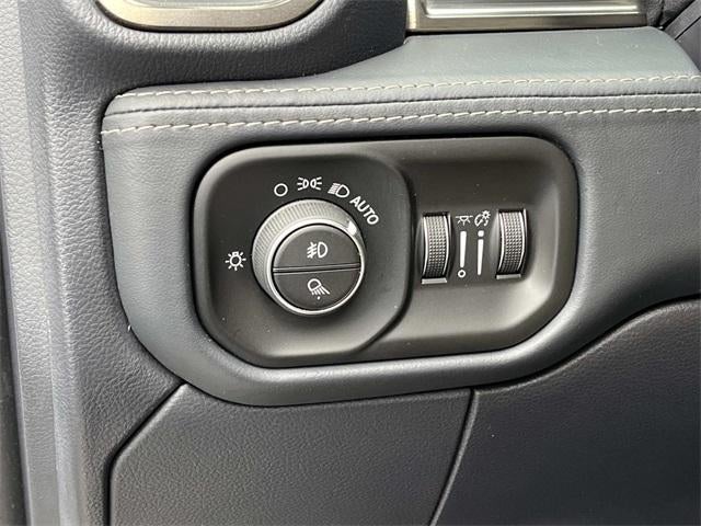 2022 RAM 3500 Limited 4x4 Crew Cab 6'4" Box