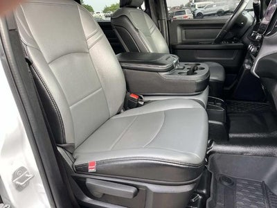 2025 RAM 3500 Tradesman 4x4 Crew Cab 8' Box