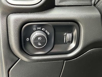 2025 RAM 3500 Tradesman 4x4 Crew Cab 8' Box