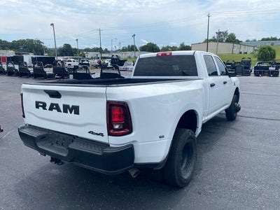 2025 RAM 3500 Tradesman 4x4 Crew Cab 8' Box