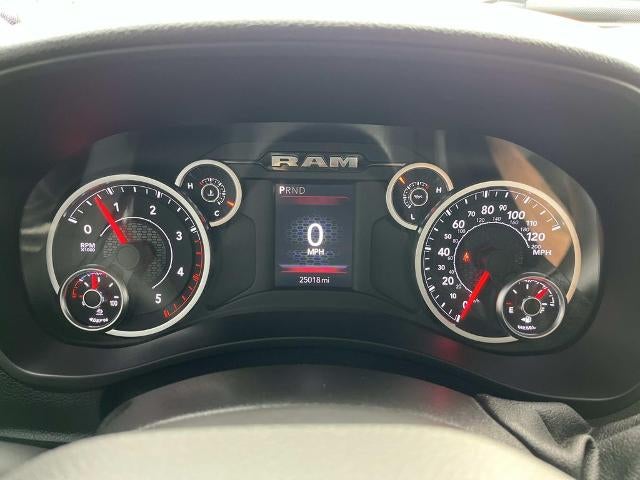 2025 RAM 3500 Tradesman 4x4 Crew Cab 8' Box