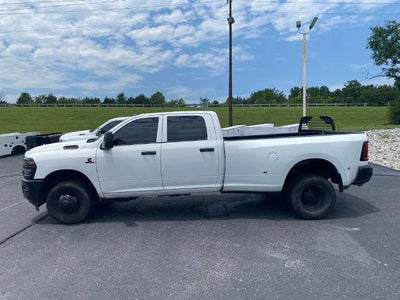 2025 RAM 3500 Tradesman 4x4 Crew Cab 8' Box